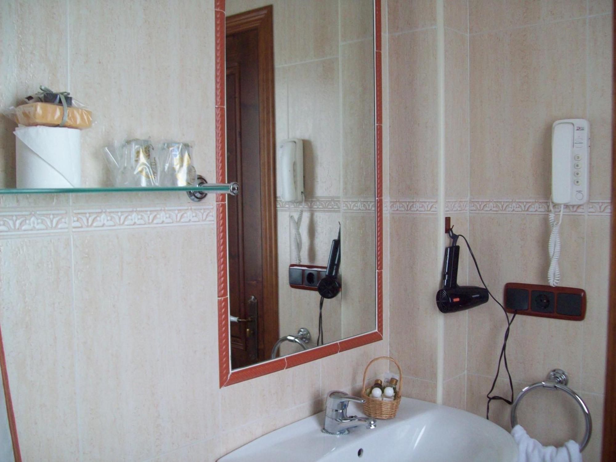 Somonte Hotel Quintes Стая снимка